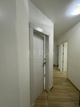 Imagem Apartamento com 3 Quartos à Venda, 115 m² em Centro - Balneário Camboriú Imagem Apartamento com 3 Quartos à Venda, 115 m² em Centro - Balneário Camboriú