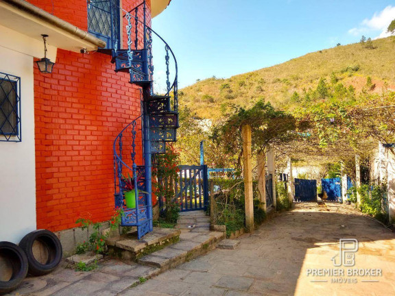 Imagem Casa com 3 Quartos à Venda, 200 m² em Albuquerque - Teresópolis Imagem Casa com 3 Quartos à Venda, 200 m² em Albuquerque - Teresópolis