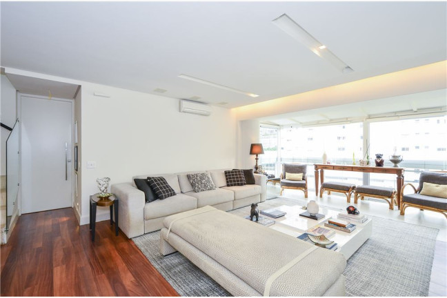 Imagem Imóvel com 3 Quartos à Venda, 270 m² em Vila Andrade - São Paulo Imagem Imóvel com 3 Quartos à Venda, 270 m² em Vila Andrade - São Paulo