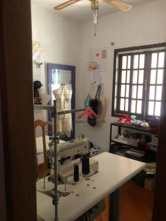 Imagem Casa com 6 Quartos à Venda, 170 m² em Fonseca - Niterói Imagem Casa com 6 Quartos à Venda, 170 m² em Fonseca - Niterói