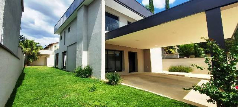 Casa com 3 Quartos à Venda, 355 m² em Vila Esperia Ou Giglio - Atibaia