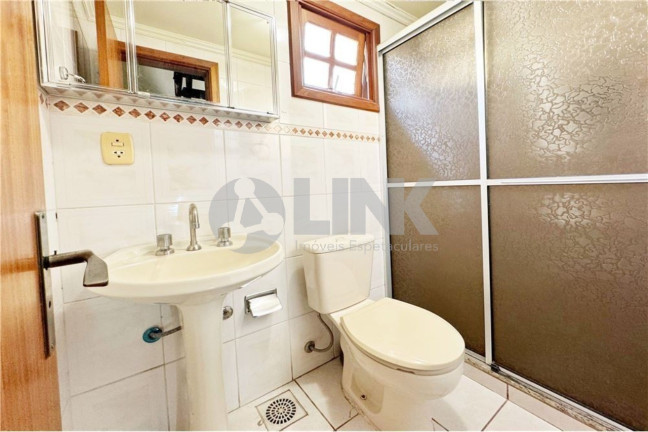 Imagem Casa com 3 Quartos à Venda,  em Morro Santana - Porto Alegre