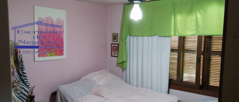 Imagem Casa com 4 Quartos à Venda, 250 m² em Agronomia - Porto Alegre Imagem Casa com 4 Quartos à Venda, 250 m² em Agronomia - Porto Alegre