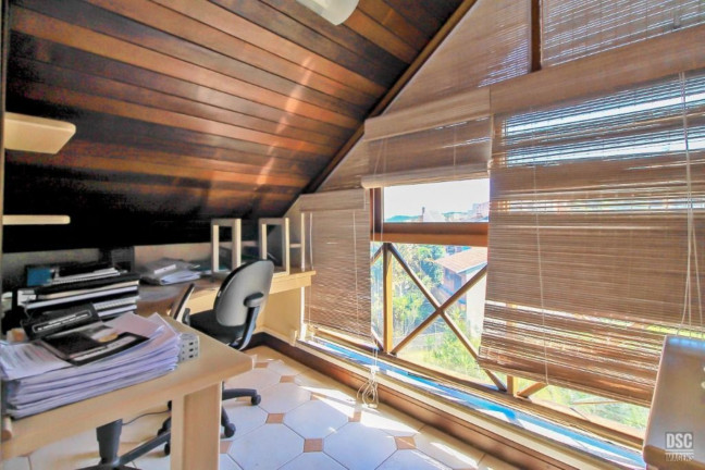Imagem Imóvel com 4 Quartos à Venda, em Aberta Dos Morros - Porto Alegre Imagem Imóvel com 4 Quartos à Venda, em Aberta Dos Morros - Porto Alegre