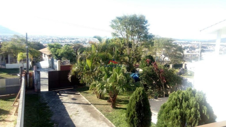 Imagem Casa com 3 Quartos à Venda, 480 m² em Ingleses Do Rio Vermelho - Florianópolis Imagem Casa com 3 Quartos à Venda, 480 m² em Ingleses Do Rio Vermelho - Florianópolis