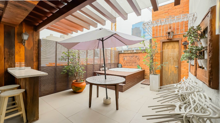 Imagem Apartamento com 2 Quartos à Venda, 50 m² em Moinhos De Vento - Porto Alegre Imagem Apartamento com 2 Quartos à Venda, 50 m² em Moinhos De Vento - Porto Alegre