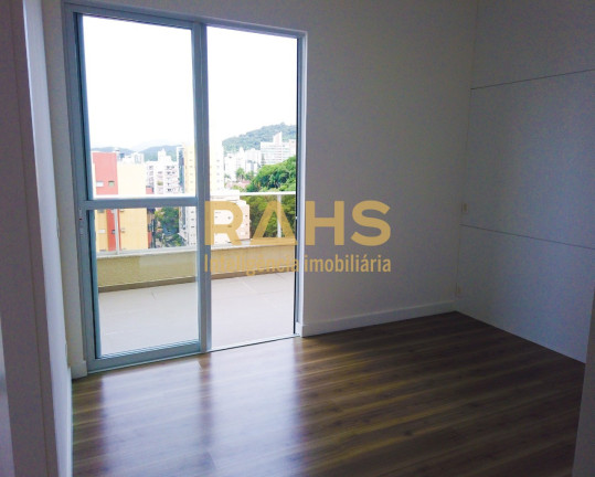 Imagem Cobertura com 3 Quartos à Venda, 301 m² em Atiradores - Joinville