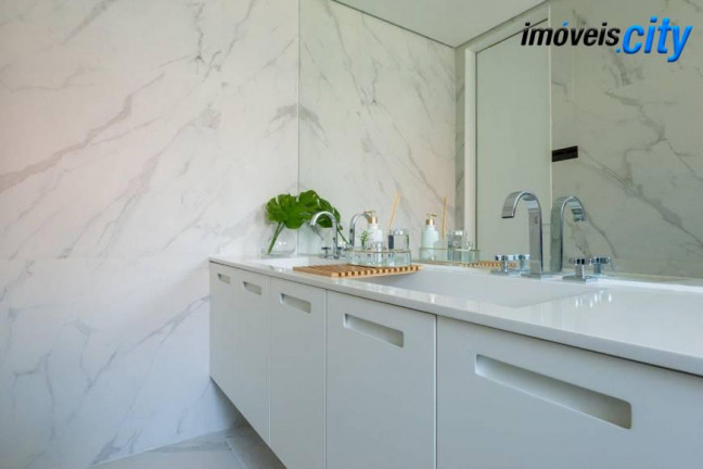 Imagem Apartamento com 3 Quartos à Venda, 142 m² em Pinheiros - São Paulo Imagem Apartamento com 3 Quartos à Venda, 142 m² em Pinheiros - São Paulo