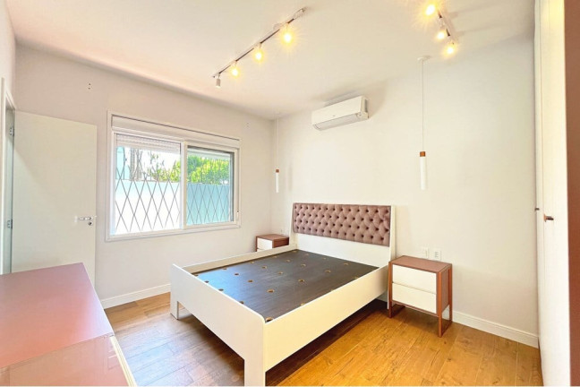 Imagem Casa com 4 Quartos à Venda, 207 m² em Teresópolis - Porto Alegre Imagem Casa com 4 Quartos à Venda, 207 m² em Teresópolis - Porto Alegre