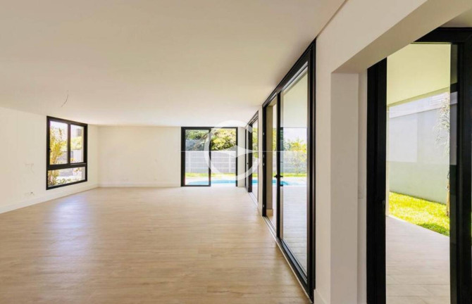 Imagem Casa com 3 Quartos à Venda, 560 m² em Moema - São Paulo Imagem Casa com 3 Quartos à Venda, 560 m² em Moema - São Paulo