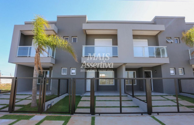 Imagem Casa com 3 Quartos à Venda, 102 m² em Centro - Torres Imagem Casa com 3 Quartos à Venda, 102 m² em Centro - Torres