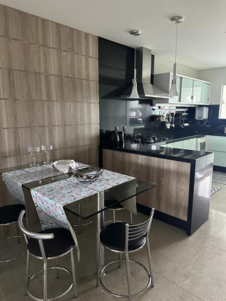 Imagem Apartamento com 4 Quartos para Alugar, 232 m² em Centro - Balneário Camboriú