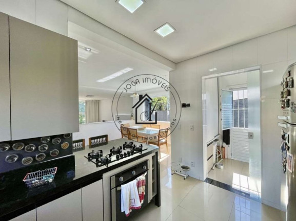 Imagem Casa de Condomínio com 3 Quartos à Venda, 301 m² em Pitas - Cotia Imagem Casa de Condomínio com 3 Quartos à Venda, 301 m² em Pitas - Cotia