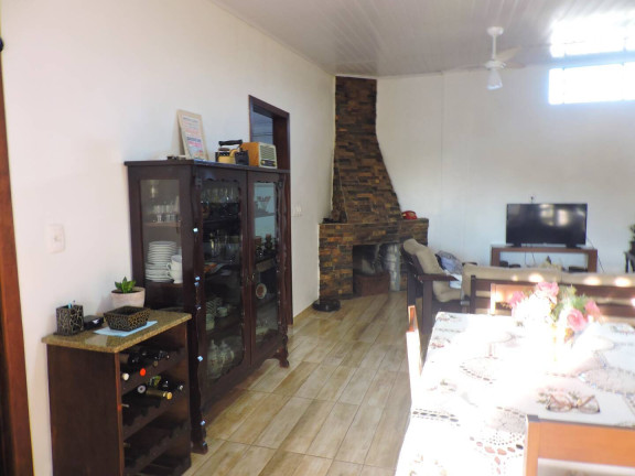 Imagem Casa com 2 Quartos à Venda, 168 m² em Itaqui Imagem Casa com 2 Quartos à Venda, 168 m² em Itaqui