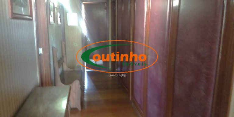 Imagem Apartamento com 4 Quartos à Venda, 224 m² em Tijuca - Rio De Janeiro Imagem Apartamento com 4 Quartos à Venda, 224 m² em Tijuca - Rio De Janeiro