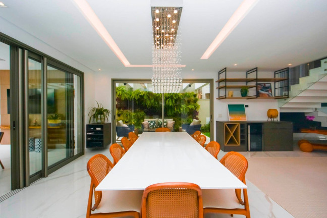 Imagem Casa com 6 Quartos à Venda, 628 m² em Riviera Módulo 12 - Bertioga Imagem Casa com 6 Quartos à Venda, 628 m² em Riviera Módulo 12 - Bertioga