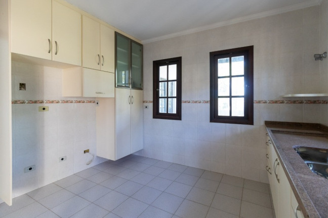 Imagem Casa com 6 Quartos à Venda, 450 m² em Guarapiranga - São Paulo Imagem Casa com 6 Quartos à Venda, 450 m² em Guarapiranga - São Paulo