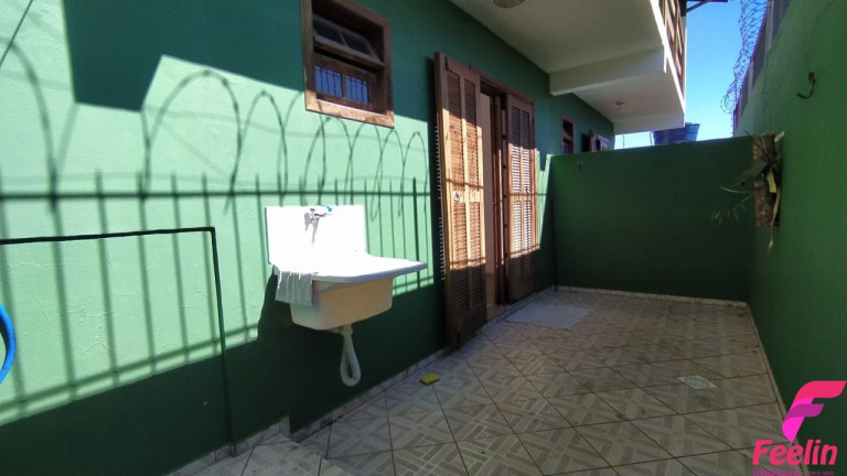 Imagem Apartamento com 1 Quarto para Alugar, 28 m² em Rio Tavares - Florianópolis Imagem Apartamento com 1 Quarto para Alugar, 28 m² em Rio Tavares - Florianópolis