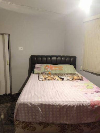 Imagem Sobrado com 4 Quartos à Venda, 200 m² em Jardim Oliveira I - Guarulhos Imagem Sobrado com 4 Quartos à Venda, 200 m² em Jardim Oliveira I - Guarulhos