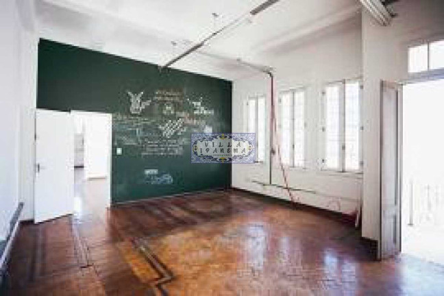 Imagem Imóvel com 10 Quartos à Venda ou Locação, em Glória - Rio De Janeiro Imagem Imóvel com 10 Quartos à Venda ou Locação, em Glória - Rio De Janeiro