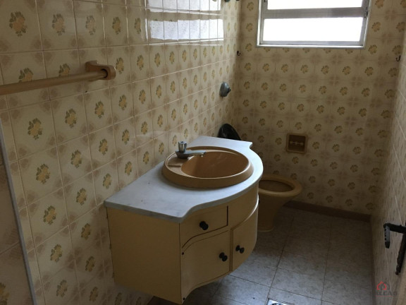 Imagem Sobrado com 3 Quartos para Alugar, 360 m² em Gonzaga - Santos Imagem Sobrado com 3 Quartos para Alugar, 360 m² em Gonzaga - Santos