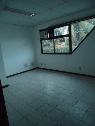 Imagem Galpão para Alugar, 246 m² em Portão - Lauro De Freitas Imagem Galpão para Alugar, 246 m² em Portão - Lauro De Freitas