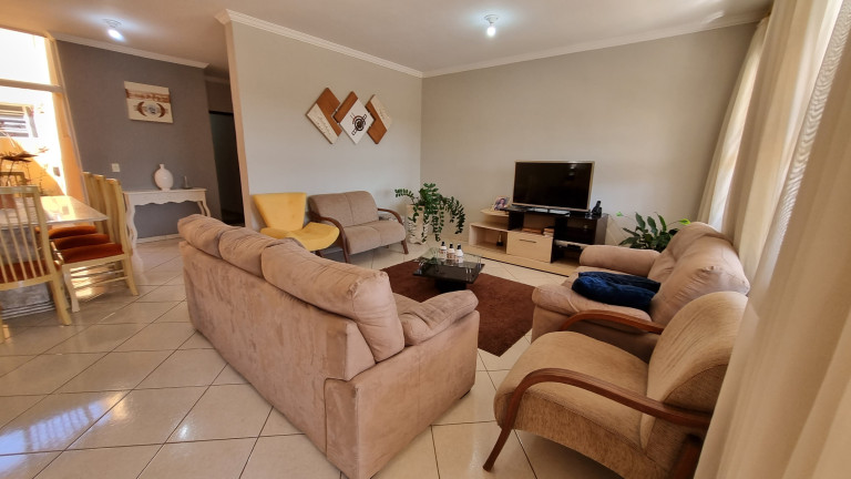 Imagem Casa com 4 Quartos à Venda, 330 m² em Jardim Dos Pinheiros - Atibaia Imagem Casa com 4 Quartos à Venda, 330 m² em Jardim Dos Pinheiros - Atibaia