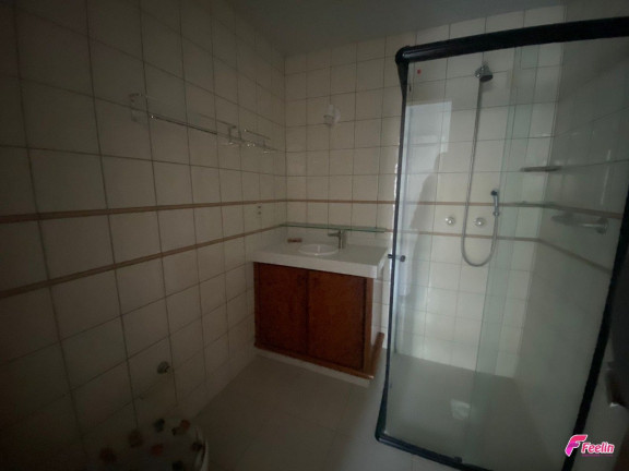 Imagem Apartamento com 3 Quartos à Venda, 145 m² em Centro - Florianópolis Imagem Apartamento com 3 Quartos à Venda, 145 m² em Centro - Florianópolis