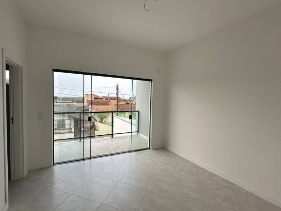 Imagem Casa com 3 Quartos à Venda, 121 m² em Costeira - Balneário Barra Do Sul Imagem Casa com 3 Quartos à Venda, 121 m² em Costeira - Balneário Barra Do Sul