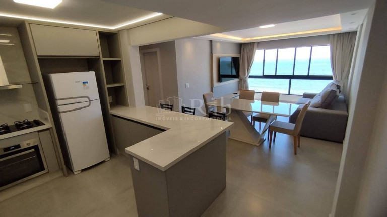 Imagem Apartamento com 3 Quartos para Alugar, 131 m² em Centro - Balneário Camboriú