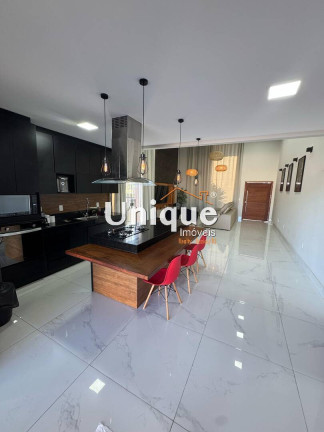 Imagem Casa com 3 Quartos à Venda, 425 m² em Estrada Do Guriri - Cabo Frio Imagem Casa com 3 Quartos à Venda, 425 m² em Estrada Do Guriri - Cabo Frio