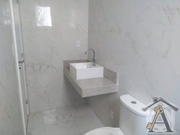 Imagem Casa com 4 Quartos à Venda, 270 m² em Embaré - Santos