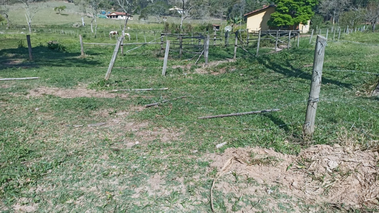Imagem Chácara com 2 Quartos à Venda, 200 m² em Vila Amelia - Paraibuna
