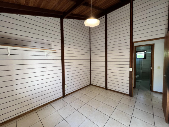 Imagem Casa com 3 Quartos à Venda, 105 m² em São João Do Rio Vermelho - Florianópolis Imagem Casa com 3 Quartos à Venda, 105 m² em São João Do Rio Vermelho - Florianópolis