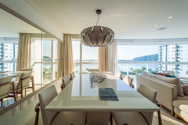 Imagem Apartamento com 3 Quartos à Venda, 161 m² em Fazenda - Itajaí Imagem Apartamento com 3 Quartos à Venda, 161 m² em Fazenda - Itajaí