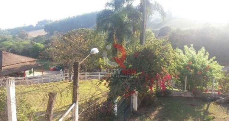 Imagem Imóvel com 6 Quartos à Venda, 250 m² em Centro - Pedra Bela Imagem Imóvel com 6 Quartos à Venda, 250 m² em Centro - Pedra Bela