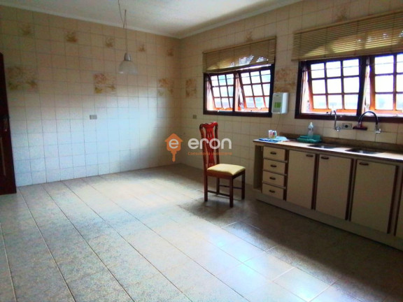 Imagem Casa com 4 Quartos à Venda, 580 m²