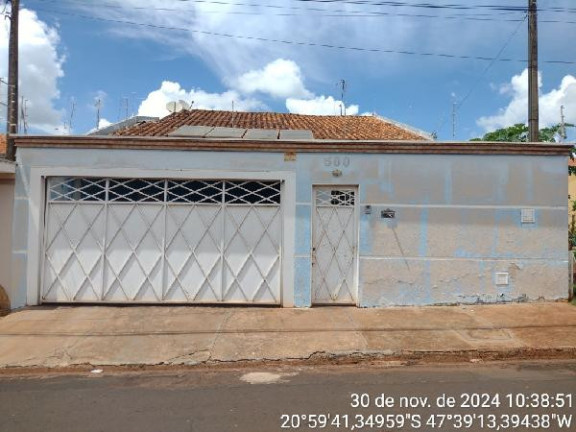 Imagem Casa com 3 Quartos à Venda, 294 m² em Centro - Brodowski Imagem Casa com 3 Quartos à Venda, 294 m² em Centro - Brodowski