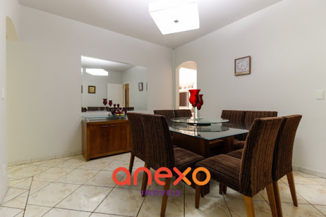 Imagem Casa com 4 Quartos à Venda, 284 m² em Garcia - Blumenau