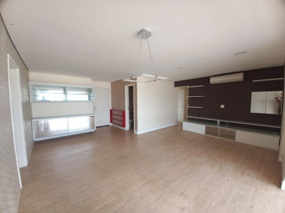 Imagem Imóvel com 3 Quartos à Venda, 127 m² Imagem Imóvel com 3 Quartos à Venda, 127 m²