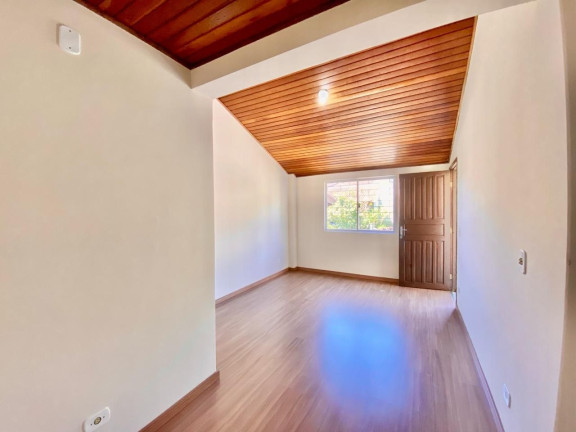 Imagem Casa com 3 Quartos à Venda, 63 m² em Portão - Curitiba Imagem Casa com 3 Quartos à Venda, 63 m² em Portão - Curitiba