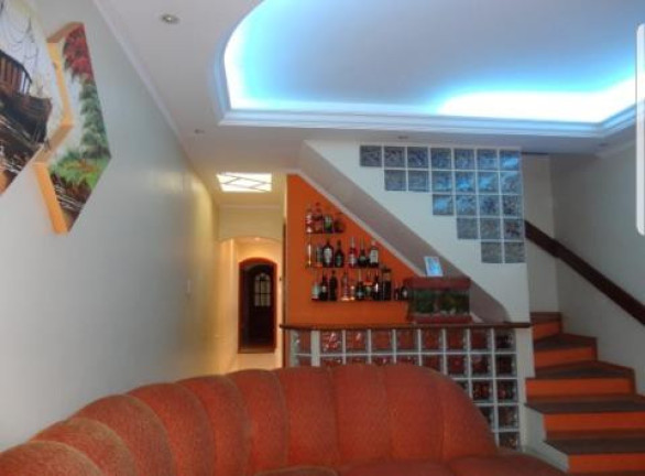 Imagem Sobrado com 5 Quartos à Venda, 300 m² em Jardim Presidente Dutra - Guarulhos