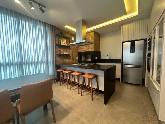 Imagem Apartamento com 1 Quarto à Venda, em Centro - Florianópolis Imagem Apartamento com 1 Quarto à Venda, em Centro - Florianópolis