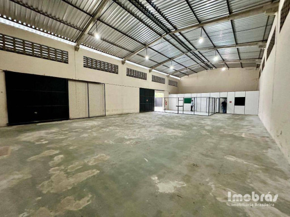 Imagem Galpão para Alugar, 376 m² em Santa Clara - Eusébio Imagem Galpão para Alugar, 376 m² em Santa Clara - Eusébio