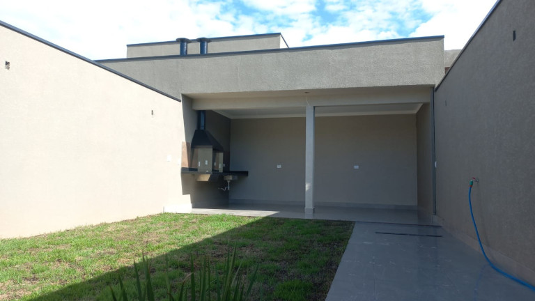 Imagem Casa com 3 Quartos à Venda, 182 m² em Jardim Do Lago - Atibaia Imagem Casa com 3 Quartos à Venda, 182 m² em Jardim Do Lago - Atibaia