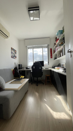Imagem Apartamento com 3 Quartos à Venda, 93 m² em Petrópolis - Porto Alegre Imagem Apartamento com 3 Quartos à Venda, 93 m² em Petrópolis - Porto Alegre