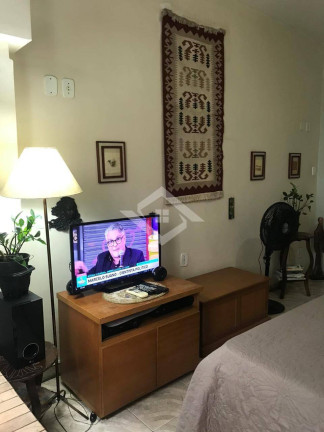 Imagem Apartamento com 1 Quarto à Venda, 35 m² em Copacabana - Rio De Janeiro Imagem Apartamento com 1 Quarto à Venda, 35 m² em Copacabana - Rio De Janeiro