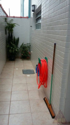 Imagem Casa com 3 Quartos à Venda, 138 m² em Estuário - Santos