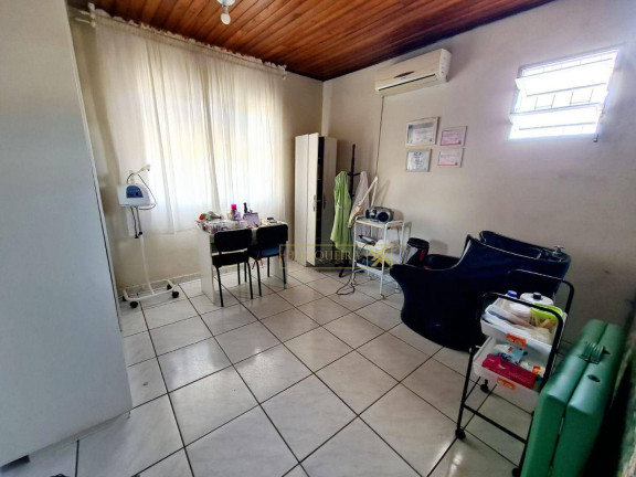 Imagem Casa com 3 Quartos à Venda, 172 m² em Centro - São José Imagem Casa com 3 Quartos à Venda, 172 m² em Centro - São José