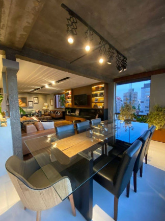 Imagem Apartamento com 4 Quartos à Venda, 390 m² em Petrópolis - Porto Alegre Imagem Apartamento com 4 Quartos à Venda, 390 m² em Petrópolis - Porto Alegre